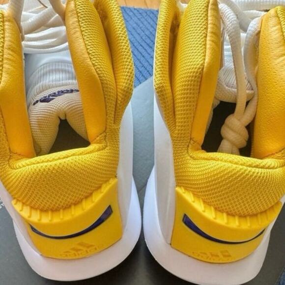 ADIDAS CRAZY 1 White Gold Lakers Kobe
Edition Size 8 Brand New main image 3